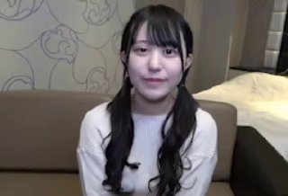（第二場）忽悠極品風騷御姐做直播，艷舞挑逗受不了沙發暴插，仙丹加持徹底征服了小騷貨…